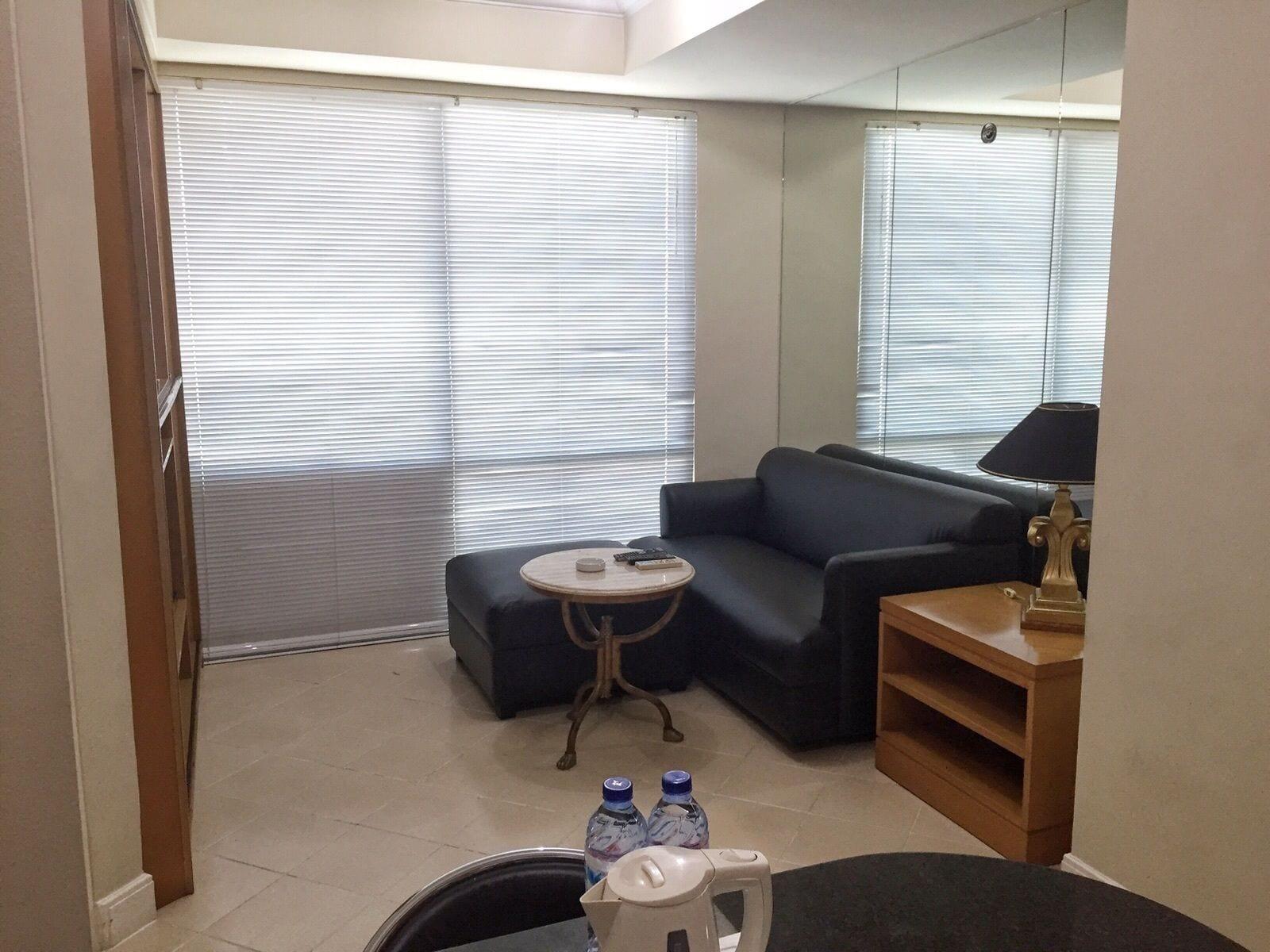 Batavia Hotel & Serviced Apartments Джакарта Экстерьер фото