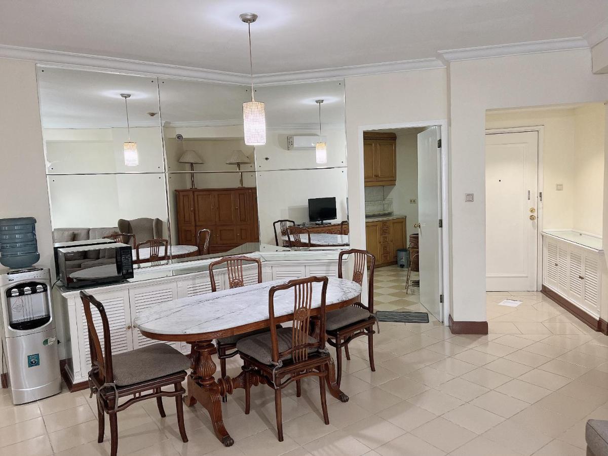 Batavia Hotel & Serviced Apartments Джакарта Экстерьер фото